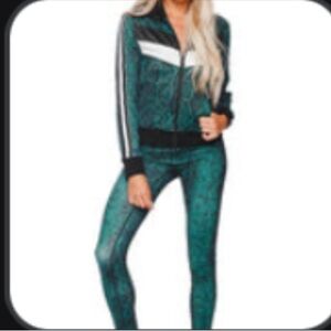 BuddyLove Vonn Green Matching Set